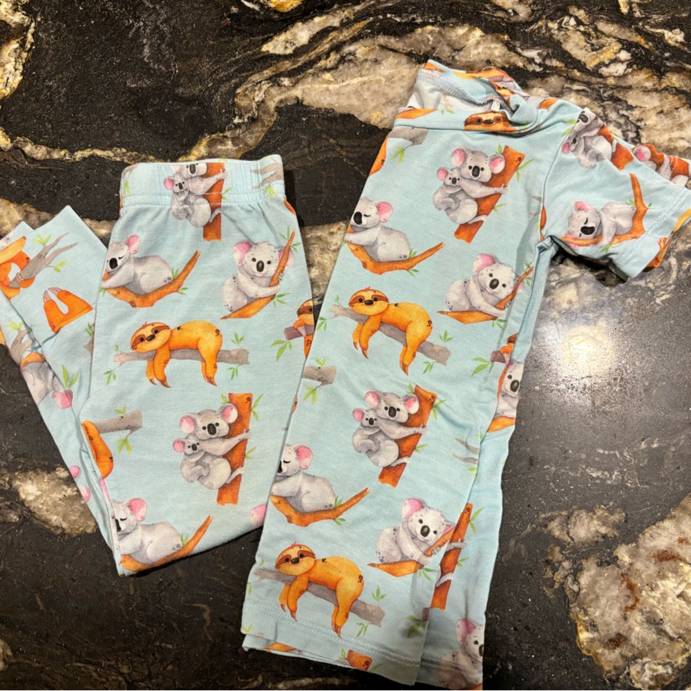 Bums and roses pajamas